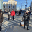 Согревает нос, скрывает прыщи и защищает от перегара: почему в Калуге люди продолжают носить маски - Калужский перекрёсток