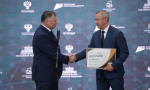 Марат Хуснуллин вручил Владиславу Шапше Диплом «За высокий уровень исполнительской дисциплины»