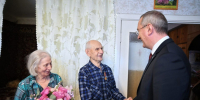 Владислав Шапша встретился в Обнинске с участником Великой Отечественной войны Георгием Абакумовым - Телерадиокомпания Ника