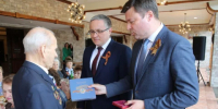 Руководители города поздравили ветеранов - Калужский перекрёсток