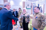 Губернатор Владислав Шапша поздравил калужан с Днем социального работника