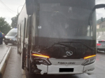 В пригороде Калуги жестко столкнулись автобус и легковушка