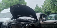 Mercedes попал в аварию в центре Кирова - Знамя