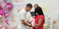 супруги-новорожденный-выписка-семья-0708.jpg - ГТРК Калуга