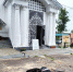 В Калуге образовался провал асфальта возле старинного храма - Комсомольская Правда