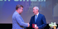 Калужские власти поздравили строителей с профессиональным праздником - Знамя