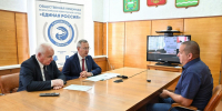 Губернатор Владислав Шапша провел личный прием граждан в Износках - Телерадиокомпания Ника