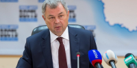 Анатолий Артамонов поздравил жителей Калужской области с Днем госфлага - Калужская неделя