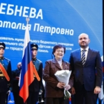 В Самаре губернатор Федорищев поздравил с Днем народного единства жителей и вручил награды
