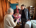 Сергей Дмитриев поздравил труженицу тыла с 95-летием