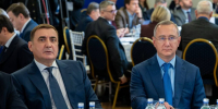 Владислав Шапша работает на заседании комиссии Госсовета «Кадры» - Знамя