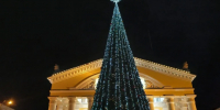 В Калуге зажгли главную ёлку города - Калужский перекрёсток