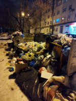Калужане жалуются на свалки мусора на контейнерных площадках