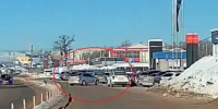 Пьяная калужанка протаранила четыре машины: авария попала на видео - Калужский перекрёсток