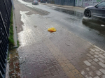 В Калуге вода потекла по улице Достоевского