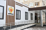 Опубликован график работы поликлиник на майские праздники