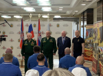 Дмитрий Афанасьев вручил награды военнослужащим и медработникам