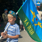 В Калуге состоялось шествие десантников по улице Кирова